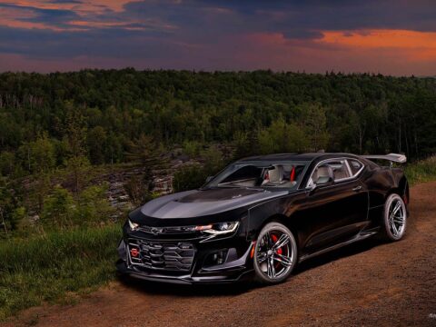 A pretty light painted photograph of a Mosaic Black Metallic 2018 ZL1 1LE Camaro in northern Minnesota.
