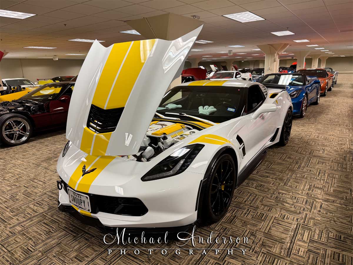 Cool 2017 C7 Corvette Grand Sport.